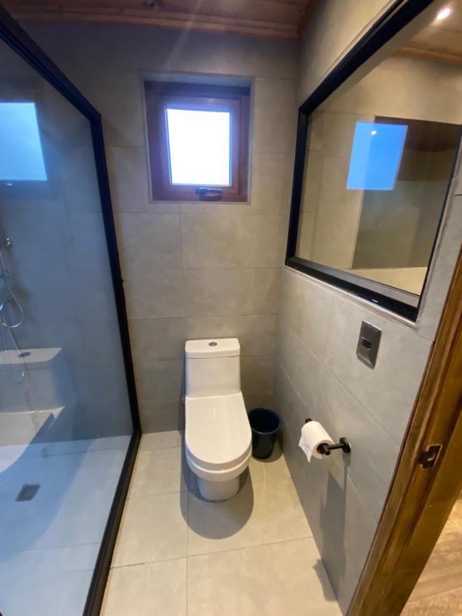 Motel Los Robles Τεμούκο Εξωτερικό φωτογραφία